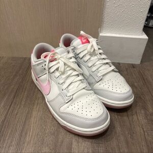 Nike dunk low 520